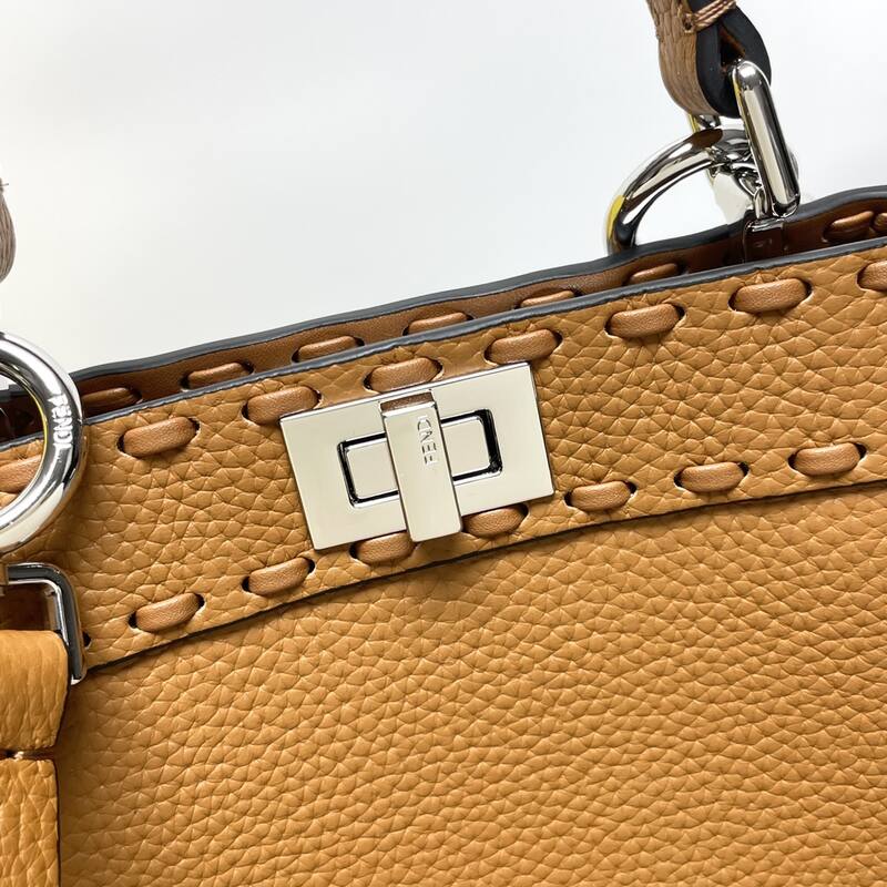 Fendi shoulder bag — Top Quality Replica