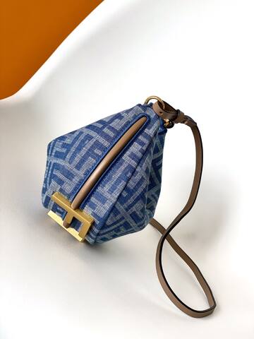 Fendi Monogram 25x18x10cm shoulder bag AAA Quality Replica