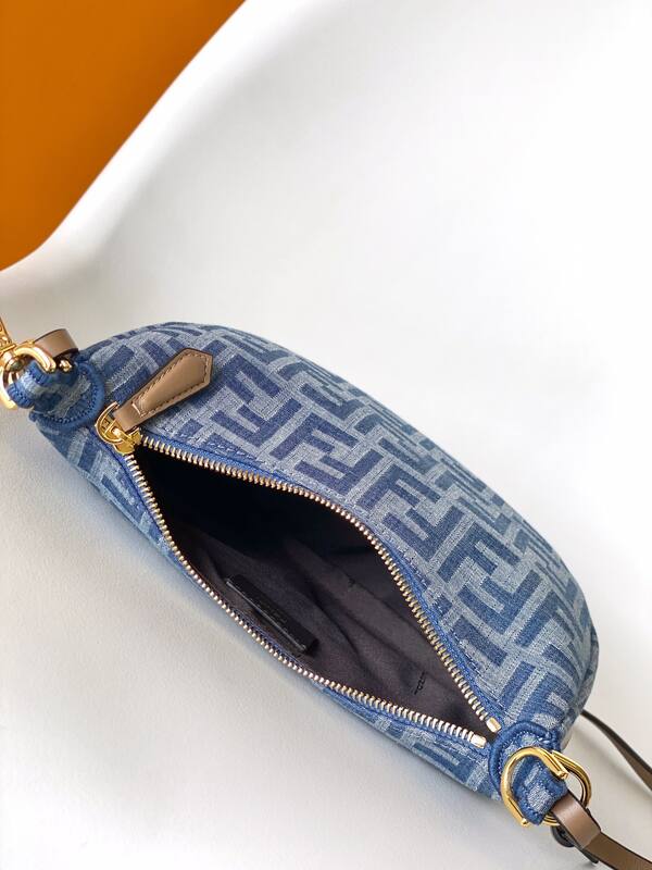 Fendi Monogram 25x18x10cm shoulder bag — AAA Quality Replica