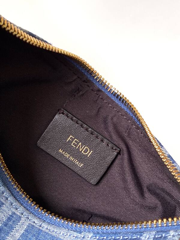 Fendi Monogram 25x18x10cm shoulder bag — AAA Quality Replica