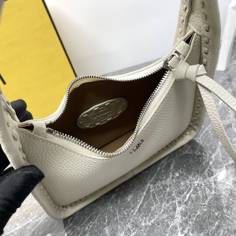 Fendi shoulder bag — Top Quality Replica