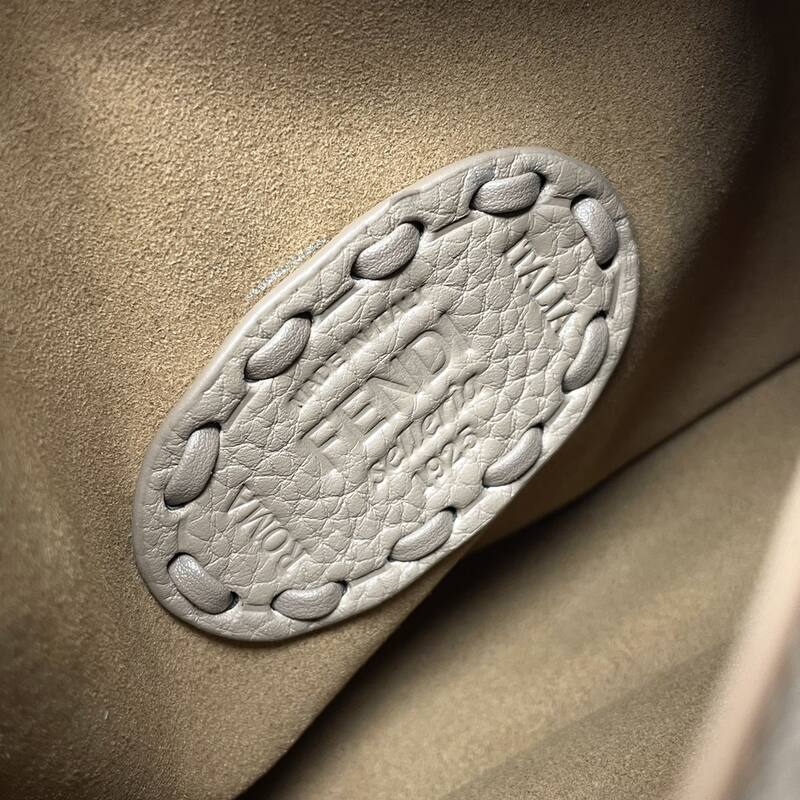 Fendi shoulder bag — AAA Quality Replica