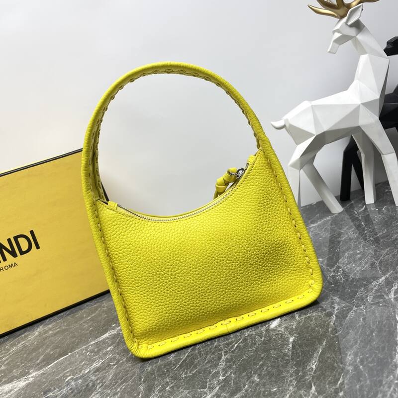 Fendi shoulder bag — AAA Quality Replica