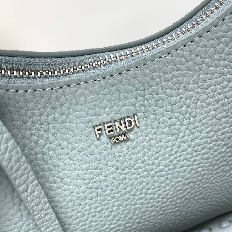 Fendi shoulder bag — 1:1 Replica