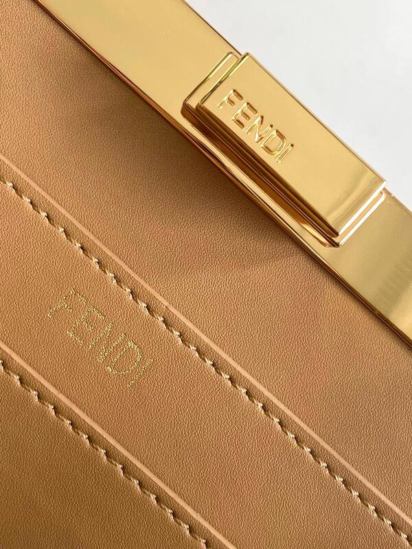 Fendi Peekaboo Beige 33x22x14cm shoulder bag — Premium Replica
