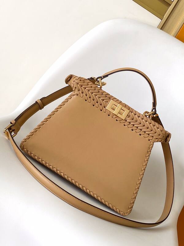 Fendi Peekaboo Beige 33x22x14cm shoulder bag — Premium Replica