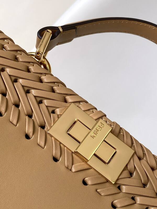 Fendi Peekaboo Beige 33x22x14cm shoulder bag — Premium Replica