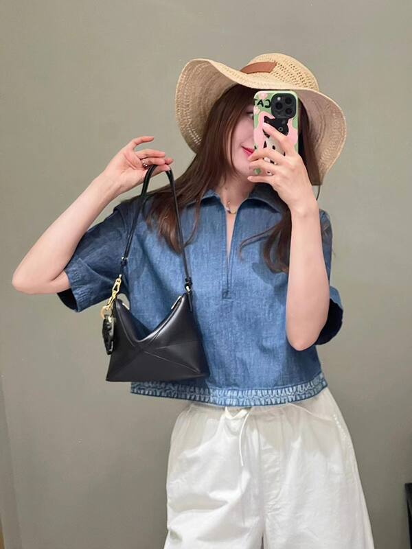 Loewe Black shoulder bag — 1:1 Replica