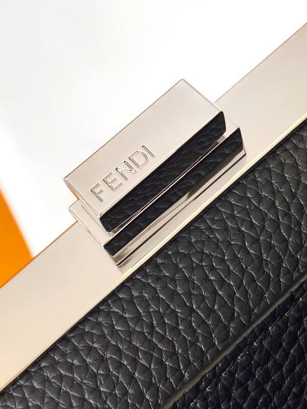 Fendi Peekaboo Black 33x22x14cm shoulder bag — Top Quality Replica