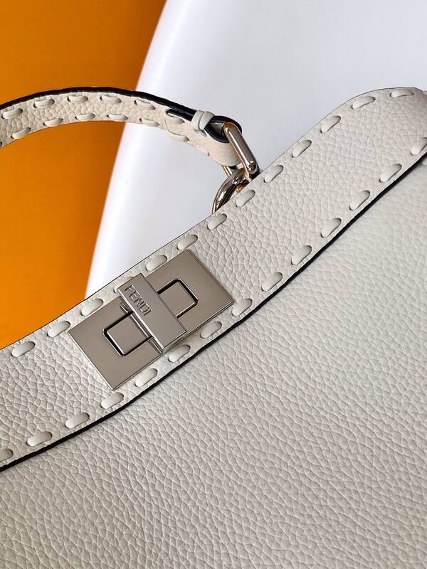 Fendi Peekaboo White 33x22x14cm shoulder bag — AAA Quality Replica