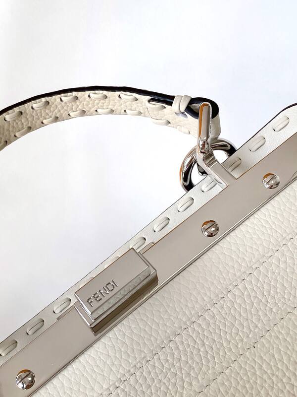 Fendi Peekaboo White 33x22x14cm shoulder bag — AAA Quality Replica