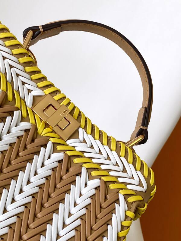 Fendi Peekaboo Beige 33x22x14cm shoulder bag — Top Quality Replica
