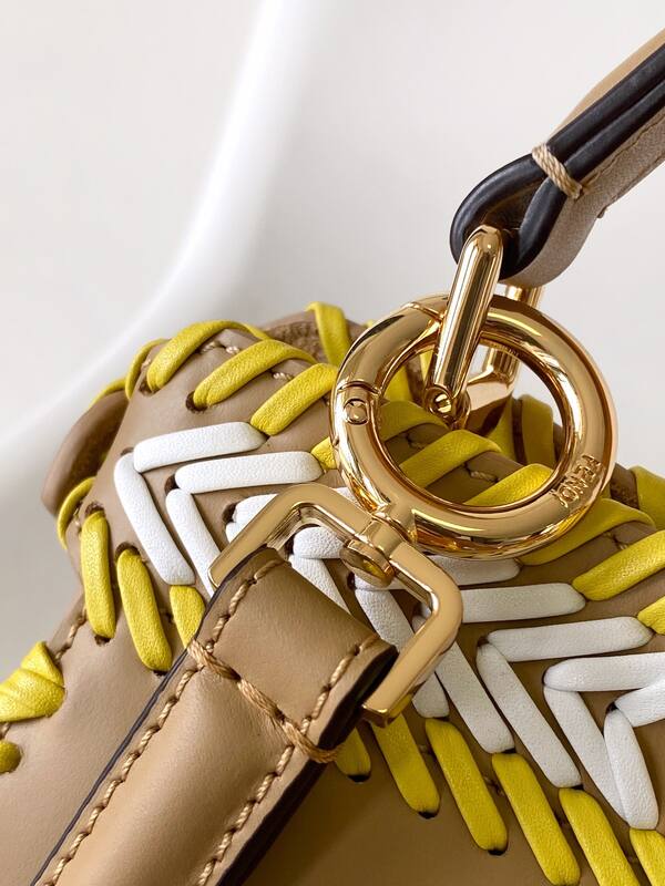 Fendi Peekaboo Beige 33x22x14cm shoulder bag — Top Quality Replica