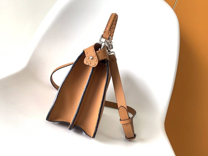 Fendi Peekaboo 33x22x14cm shoulder bag — 1:1 Replica