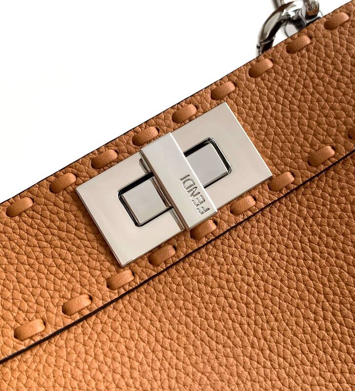 Fendi Peekaboo 33x22x14cm shoulder bag — 1:1 Replica