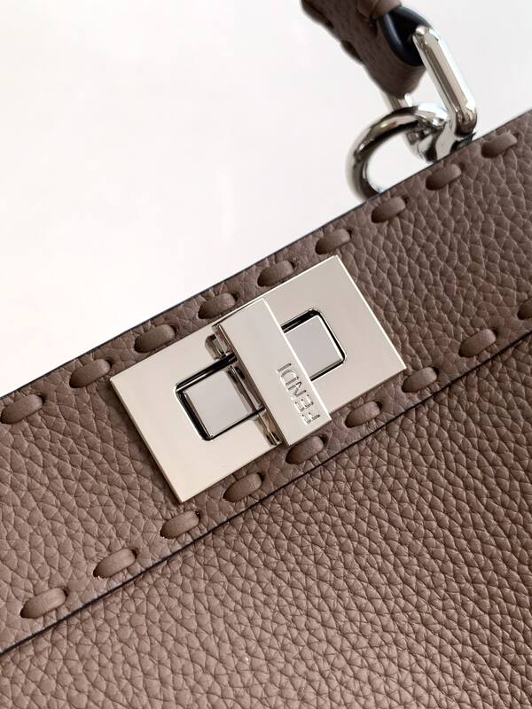 Fendi Peekaboo 33x22x14cm shoulder bag — AAA Quality Replica