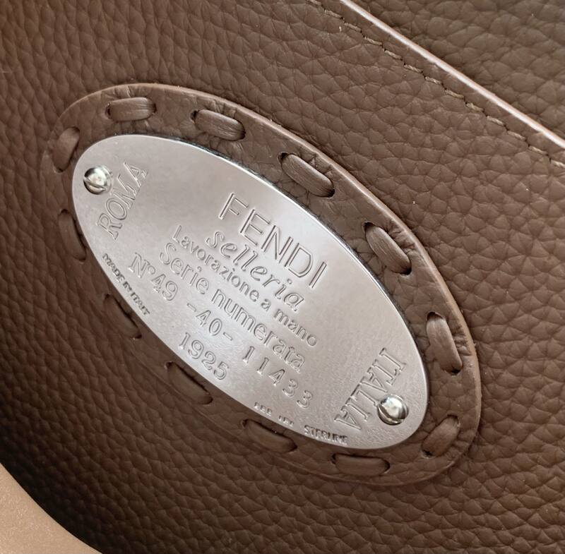 Fendi Peekaboo 33x22x14cm shoulder bag — AAA Quality Replica