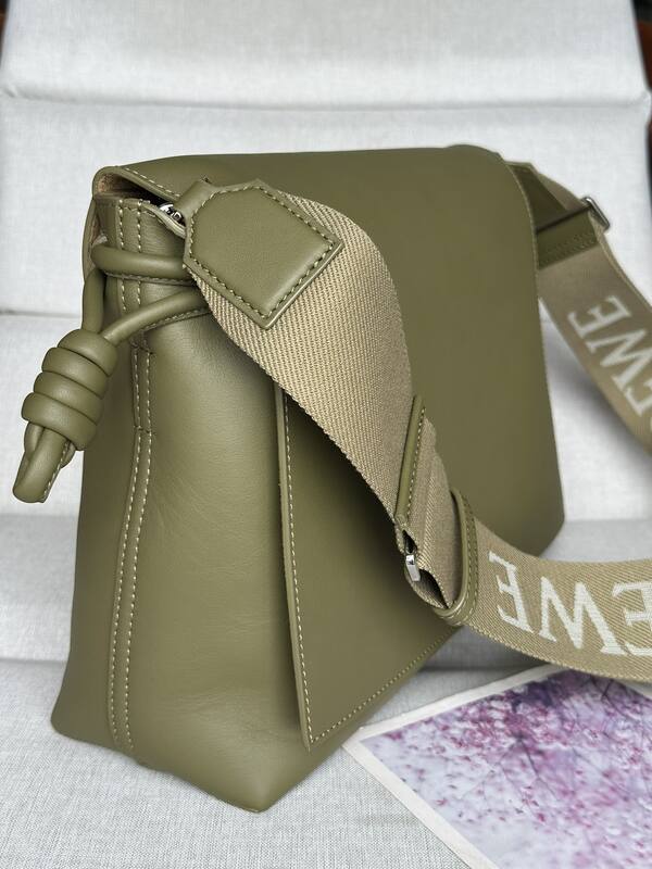 Loewe Green shoulder bag — Top Quality Replica