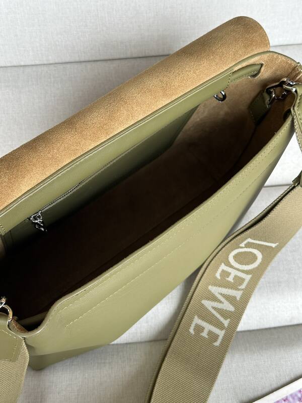 Loewe Green shoulder bag — Top Quality Replica