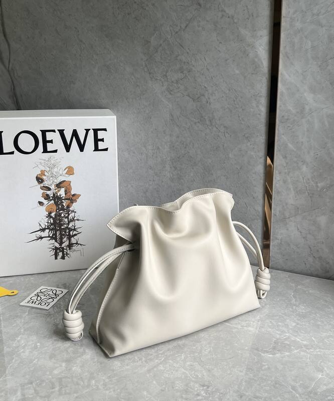 Loewe White 30x22x12cm shoulder bag — Premium Replica
