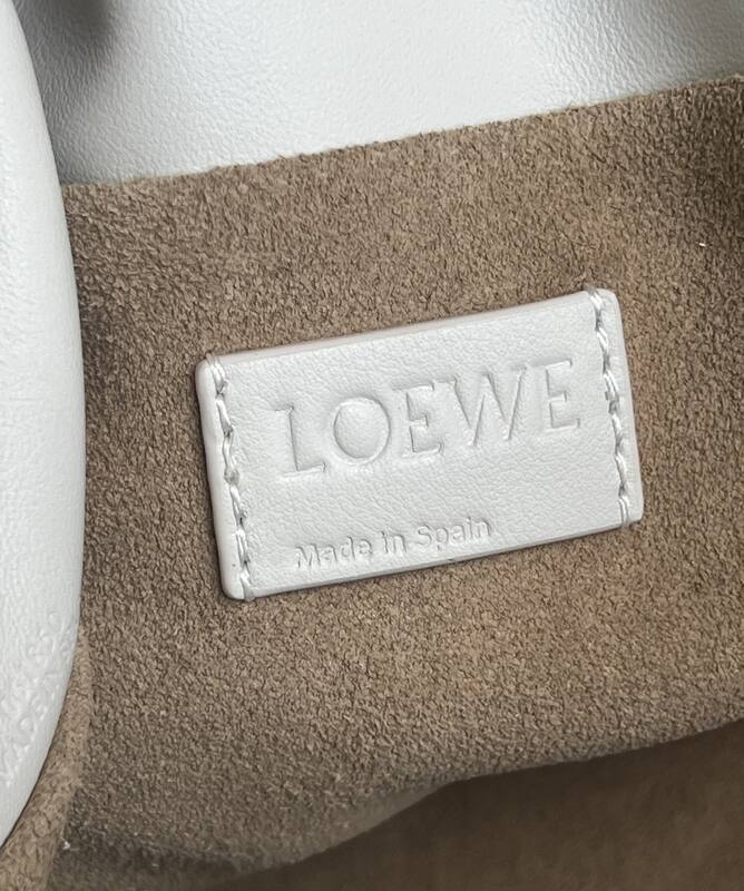 Loewe White 30x22x12cm shoulder bag — Premium Replica