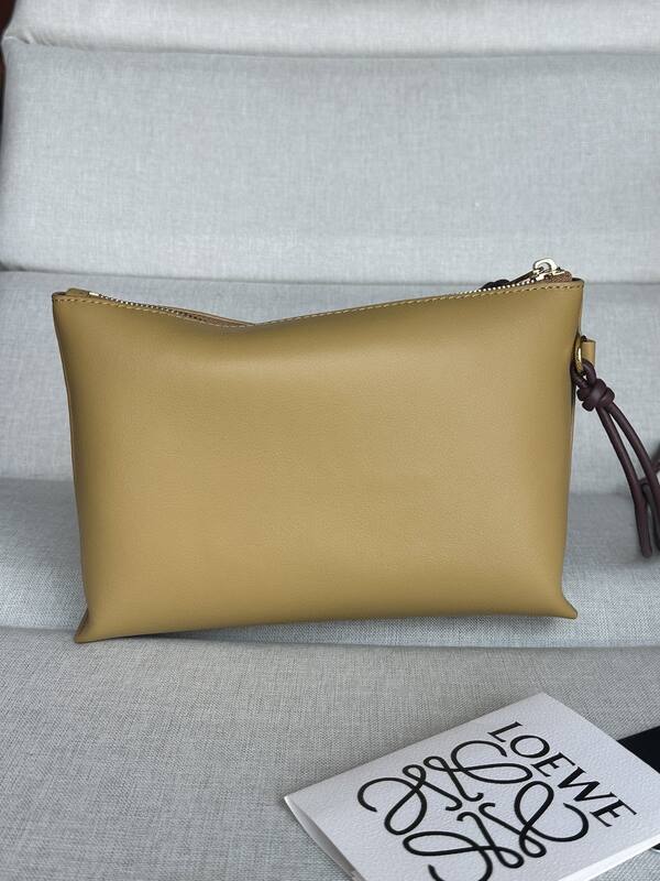 Loewe shoulder bag — AAA Quality Replica