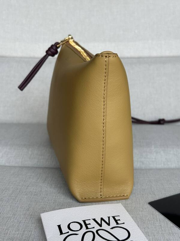 Loewe shoulder bag — AAA Quality Replica