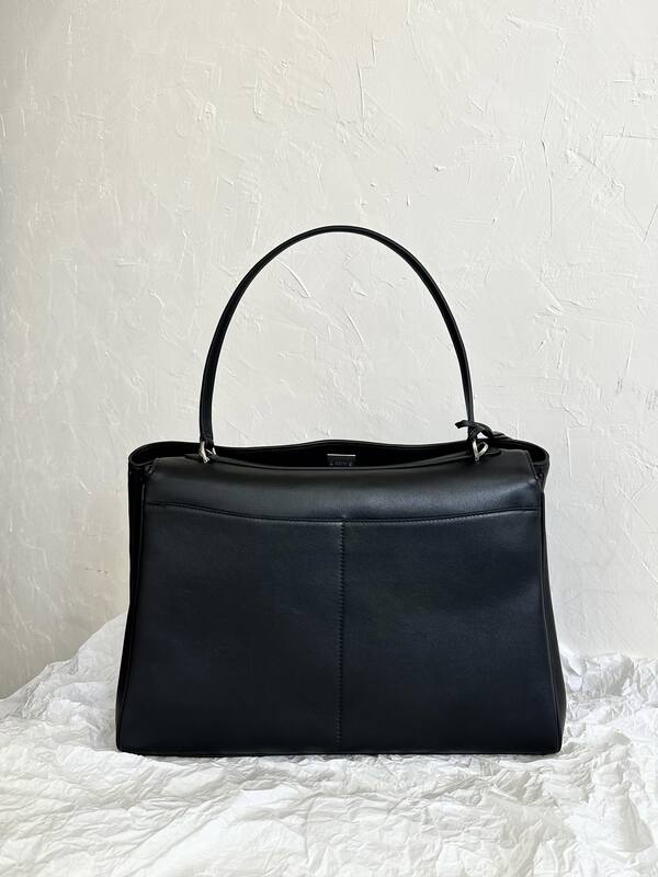 Balenciaga Black 40x30x16cm shoulder bag — Premium Replica