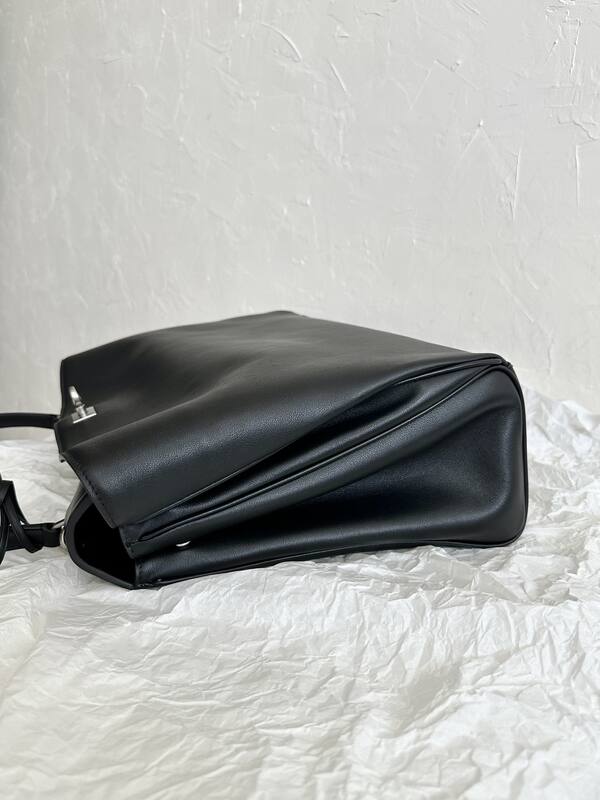 Balenciaga Black 40x30x16cm shoulder bag — Premium Replica