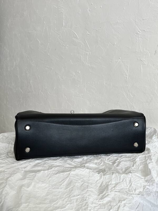 Balenciaga Black 40x30x16cm shoulder bag — Premium Replica
