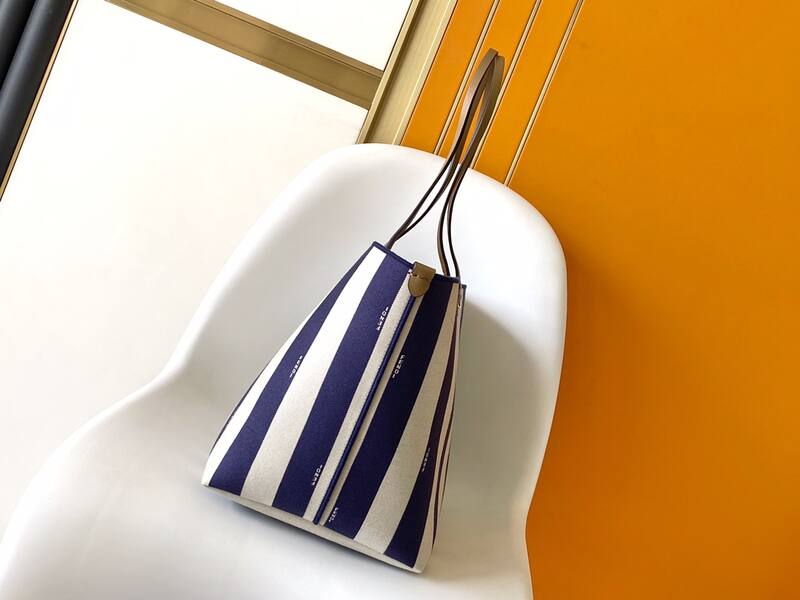 Fendi Brown 40x30x16cm shoulder bag — Premium Replica