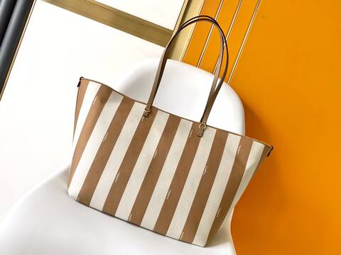 Fendi Brown 40x30x16cm shoulder bag 1 1 Replica