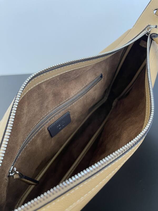 Fendi shoulder bag — Top Quality Replica
