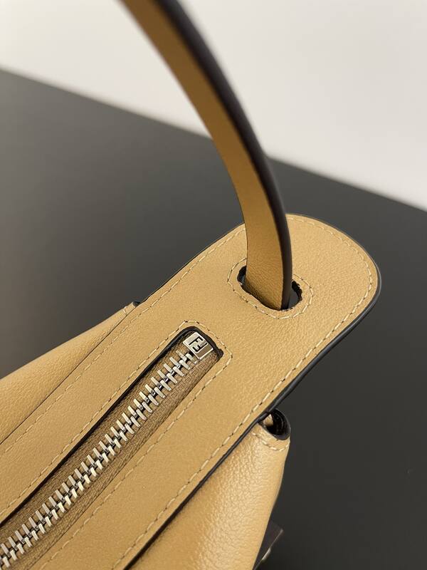 Fendi shoulder bag — Top Quality Replica