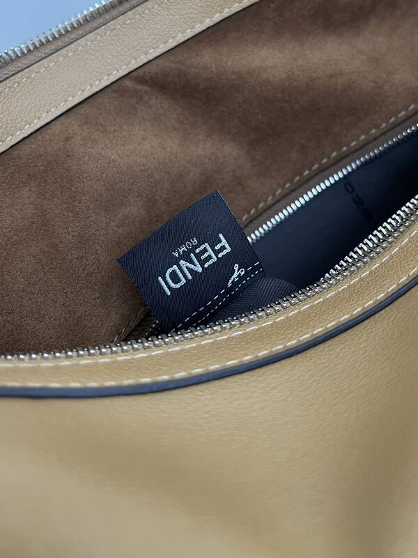 Fendi shoulder bag — Top Quality Replica