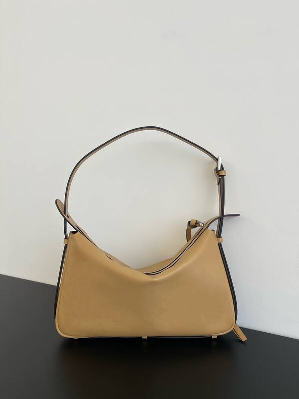 Fendi shoulder bag — Top Quality Replica