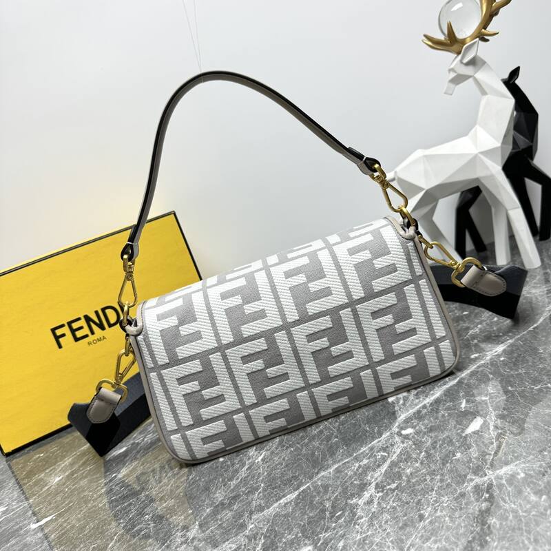 Fendi shoulder bag — AAA Quality Replica
