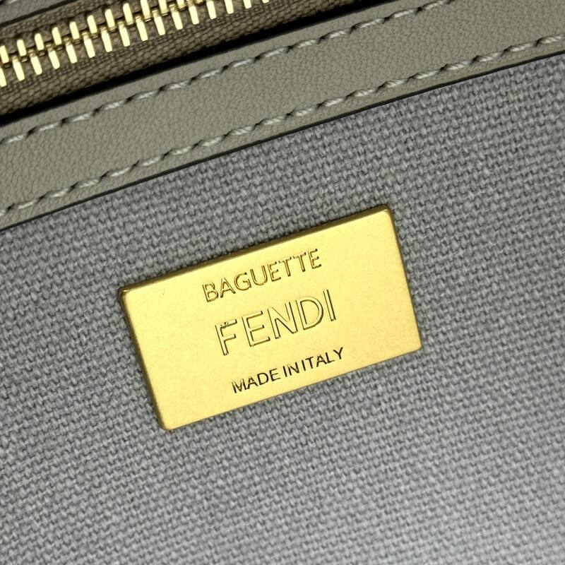 Fendi shoulder bag — AAA Quality Replica