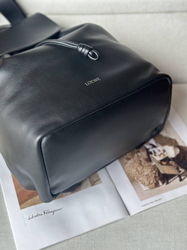 Loewe Black shoulder bag — Top Quality Replica