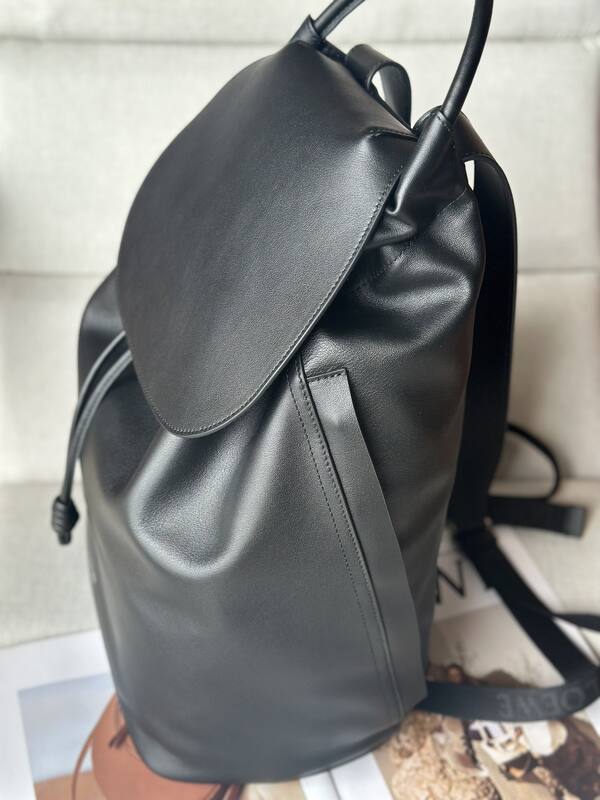 Loewe Black shoulder bag — Top Quality Replica