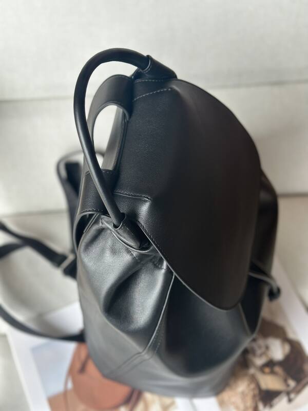 Loewe Black shoulder bag — Top Quality Replica
