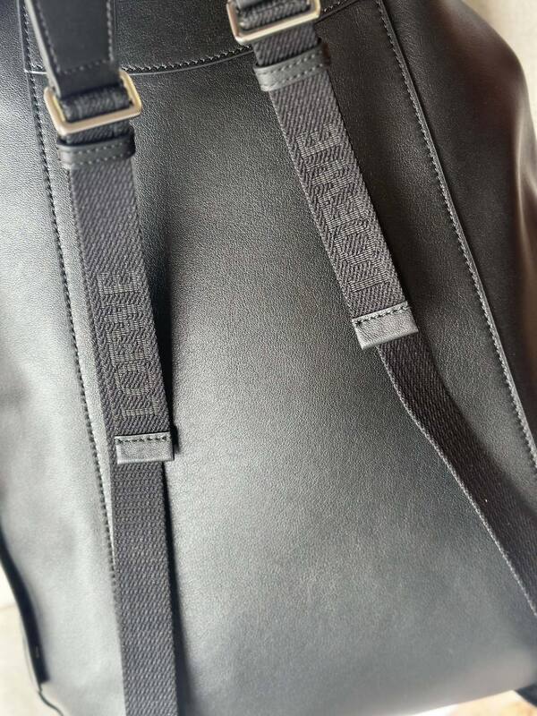 Loewe Black shoulder bag — Top Quality Replica