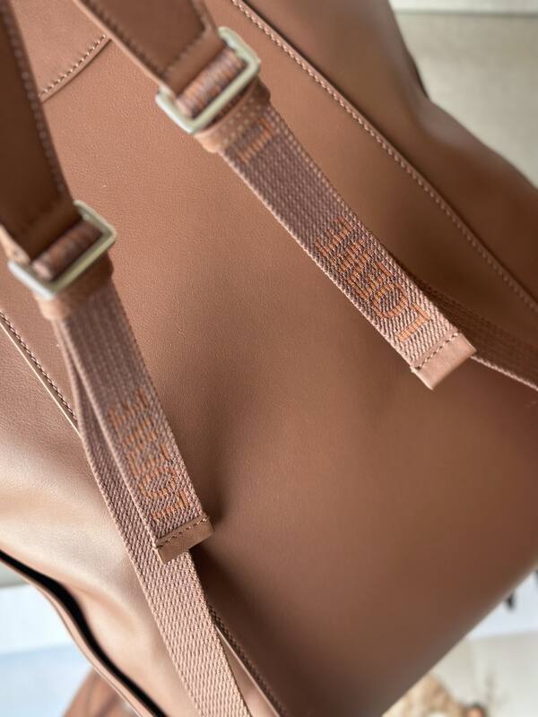 Loewe Brown shoulder bag — Top Quality Replica