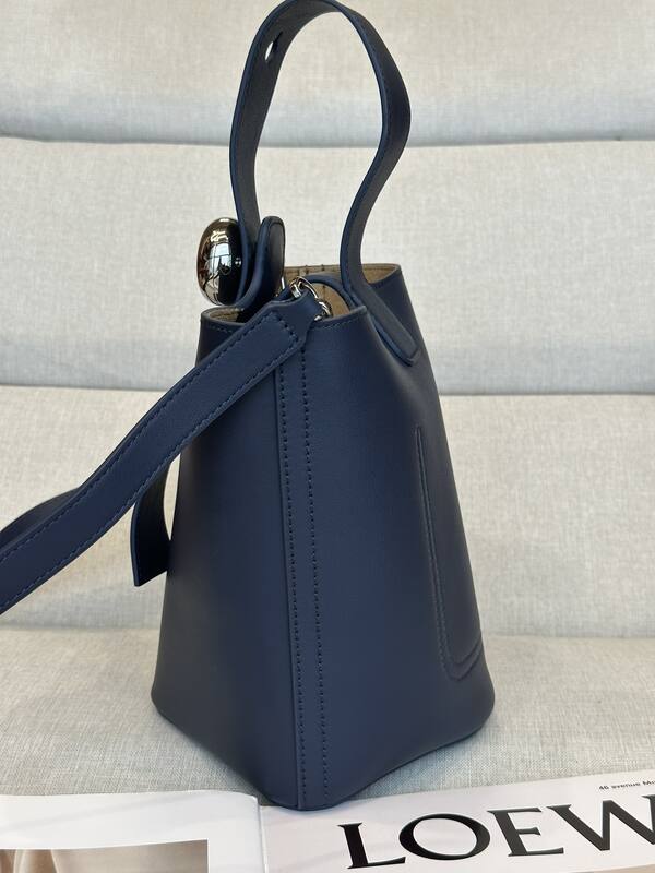 Loewe Calfskin 25x18x10cm shoulder bag — 1:1 Replica