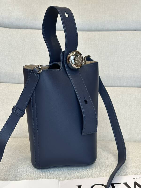 Loewe Calfskin 25x18x10cm shoulder bag — 1:1 Replica