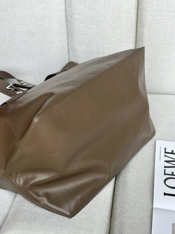 Loewe Brown shoulder bag — Premium Replica