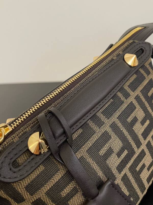 Fendi Brown shoulder bag — 1:1 Replica