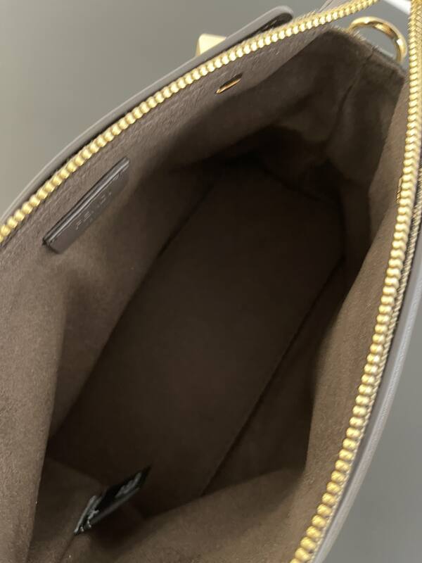 Fendi Brown shoulder bag — 1:1 Replica