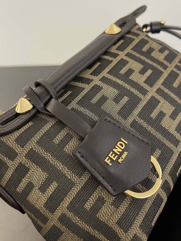 Fendi Brown shoulder bag — 1:1 Replica