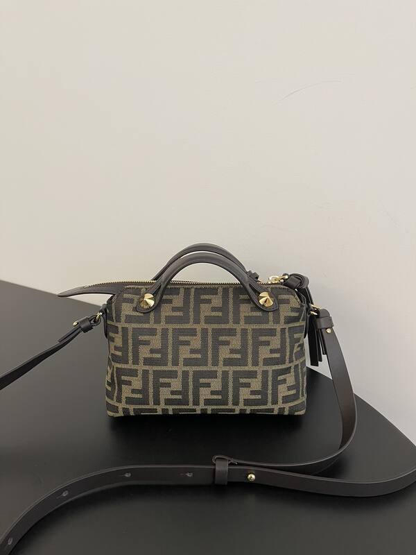 Fendi Brown shoulder bag — 1:1 Replica